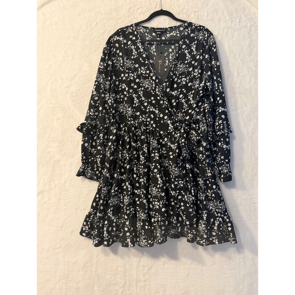 Wednesdays Girl Black White Floral Wrap Dress Plus Size 22 NWT Long Sleeve Mini